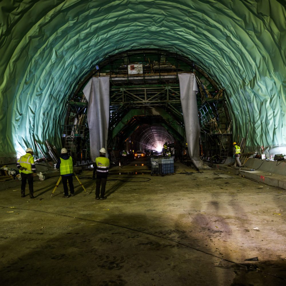 Construcción túnel ferroviario para el tren AVE